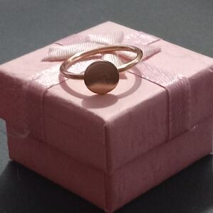 Minimalist Gold Ring with Delicate Design